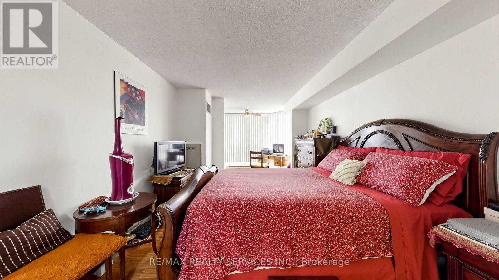 #508 330 MILL STREET S - 25