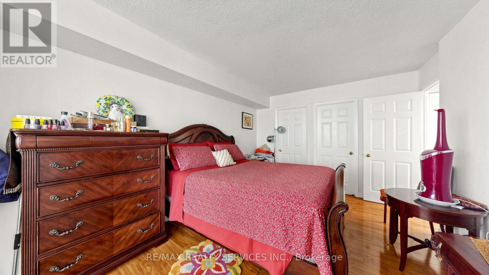 #508 330 MILL STREET S - 23