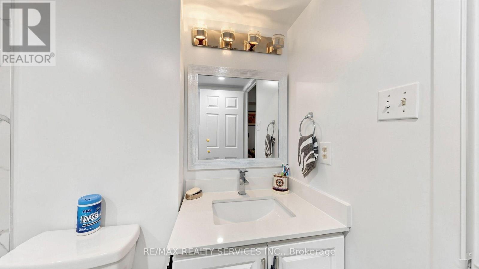 #508 330 MILL STREET S - 28
