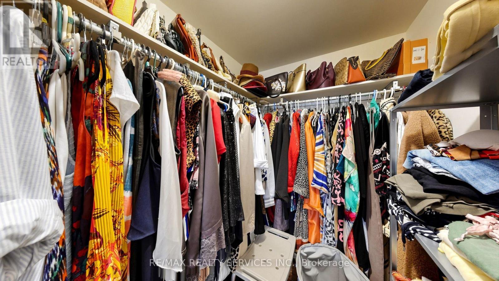 #508 330 MILL STREET S - 26