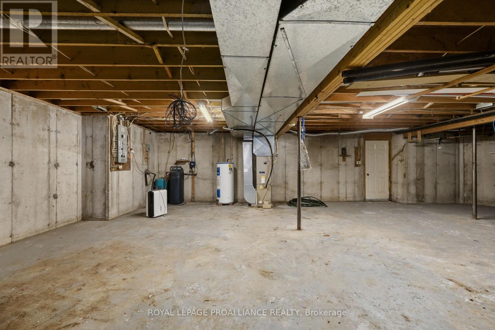 11834 3RD LINE ROAD - 24