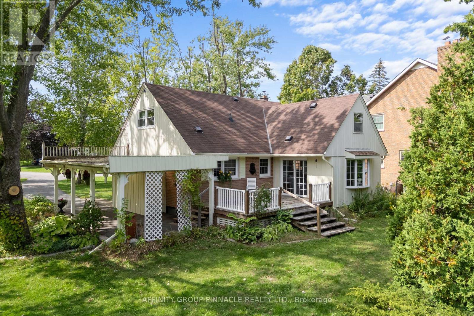 17 RICHARD AVENUE - 3