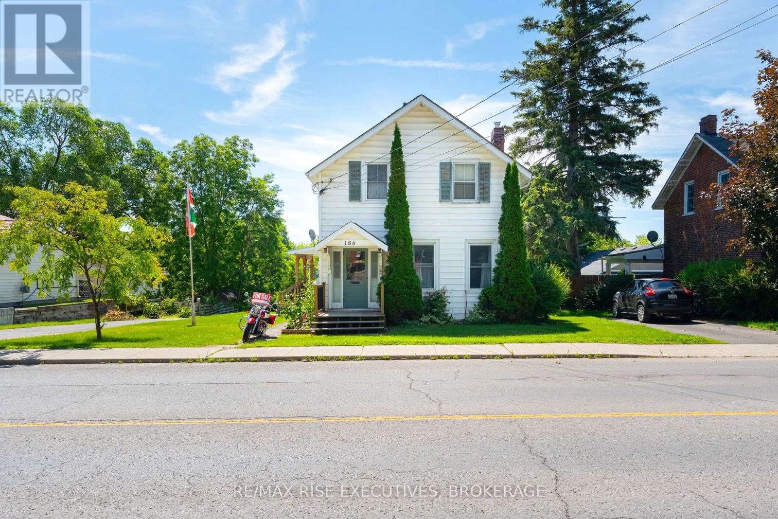 186 BRIDGE STREET W - 1