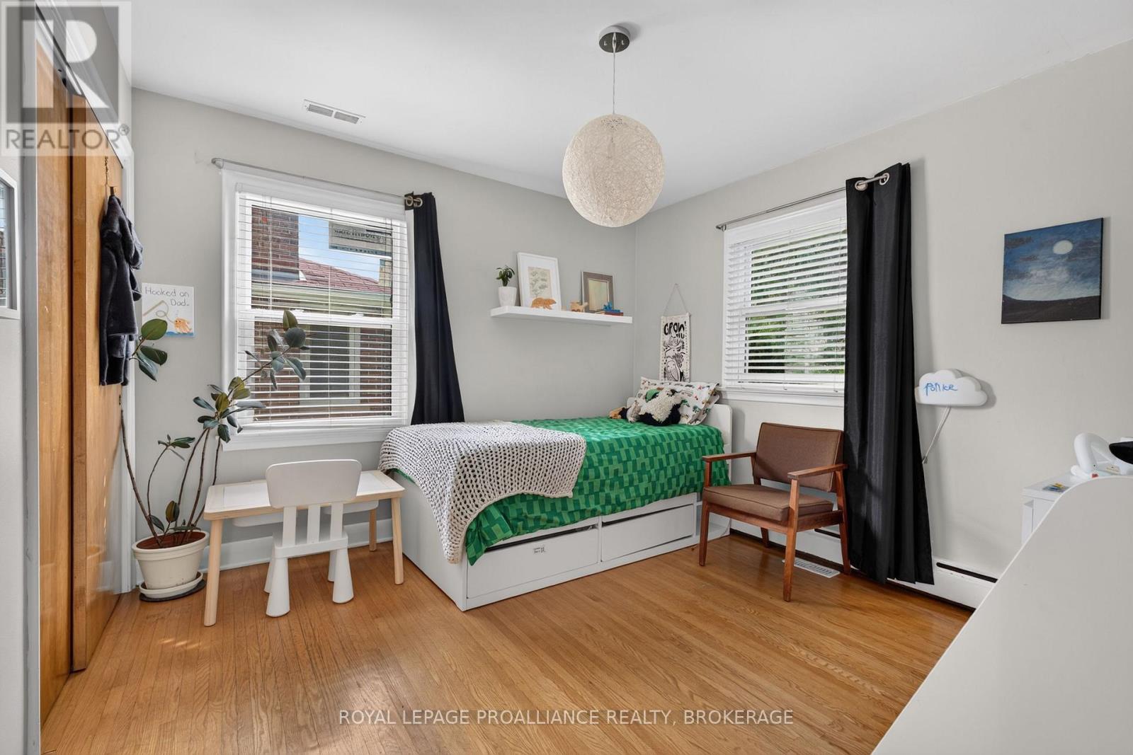 27 ELIZABETH AVENUE - 20