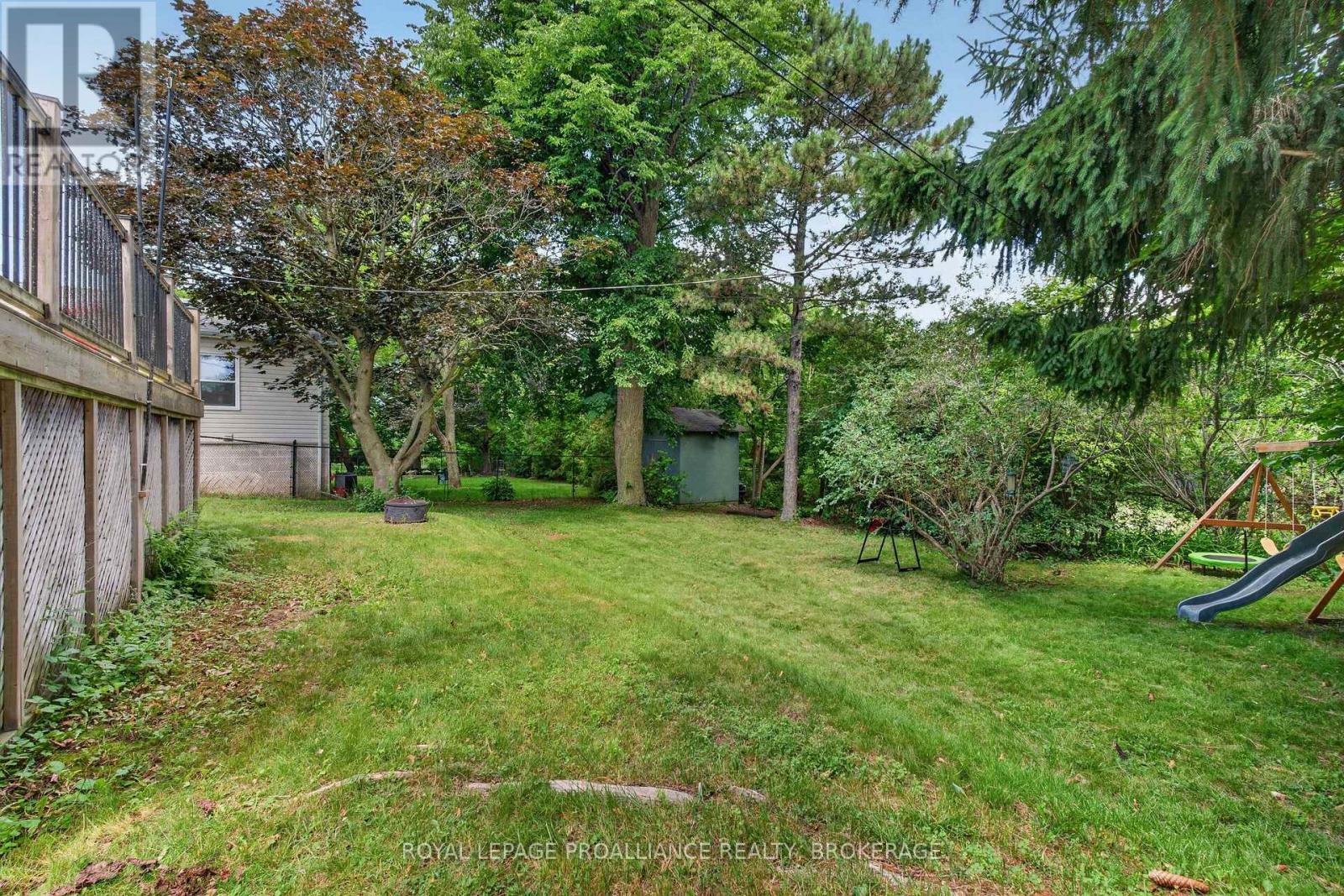 27 ELIZABETH AVENUE - 31