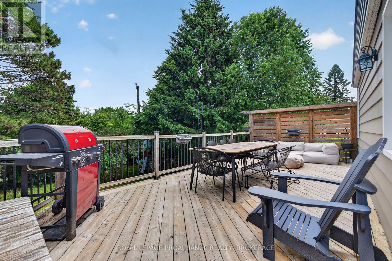 27 ELIZABETH AVENUE - 33