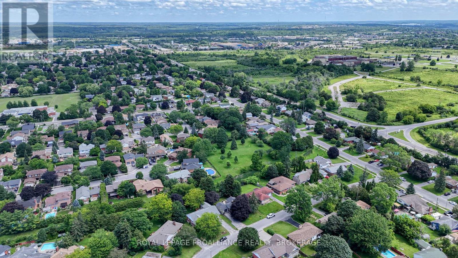 27 ELIZABETH AVENUE - 43