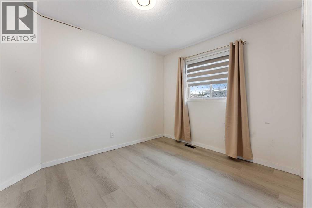 140 Fairways Drive NW - 33