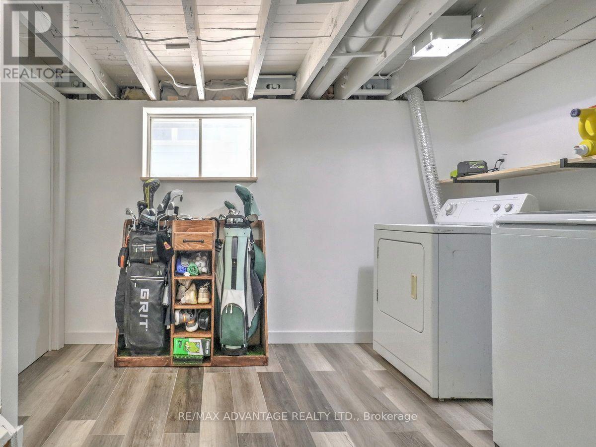 272 ELGIN STREET - 34