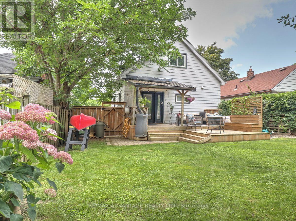 272 ELGIN STREET - 36