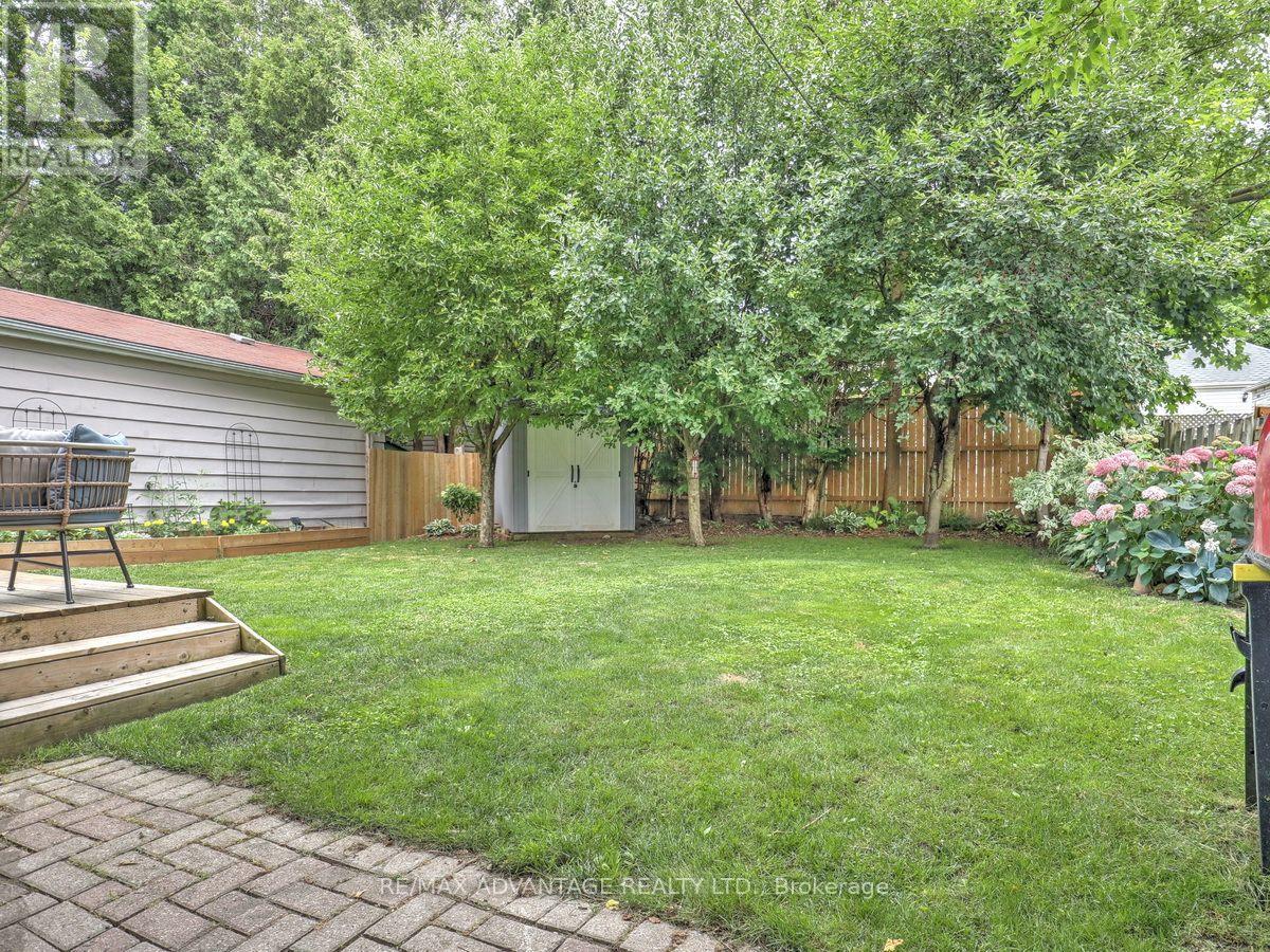 272 ELGIN STREET - 4