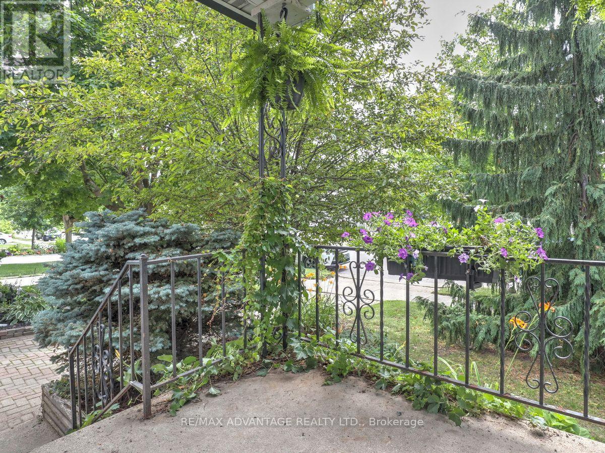 272 ELGIN STREET - 48