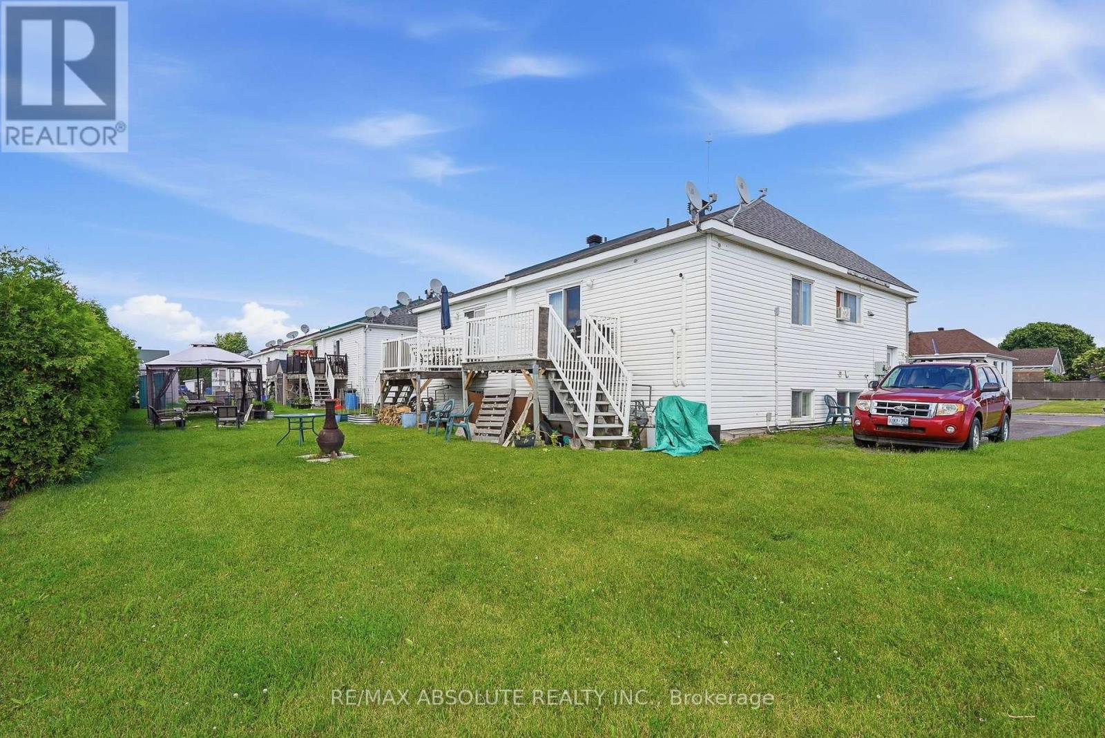 550-552 MARIO STREET - Image 3