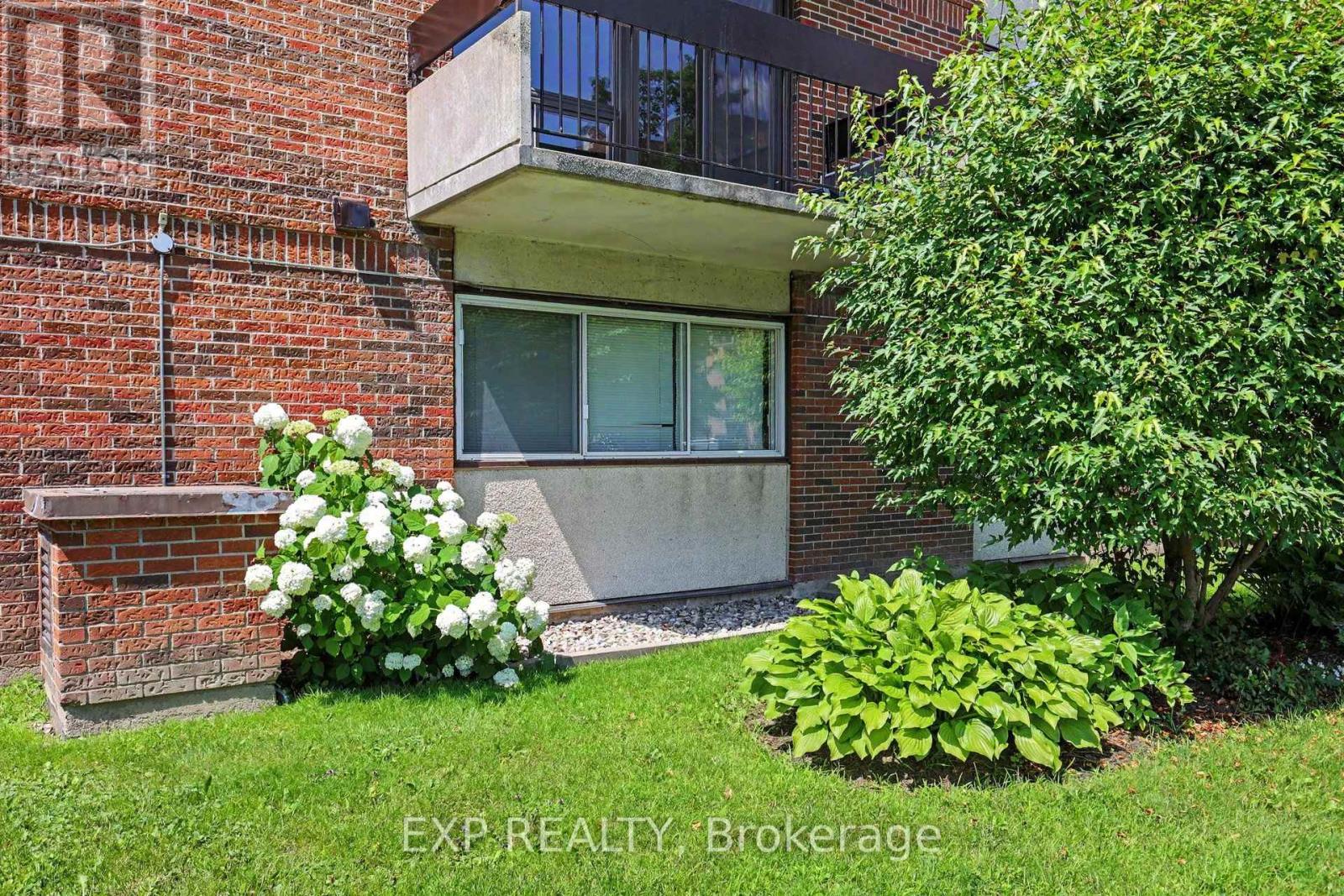 #103 1505 BASELINE ROAD - 31
