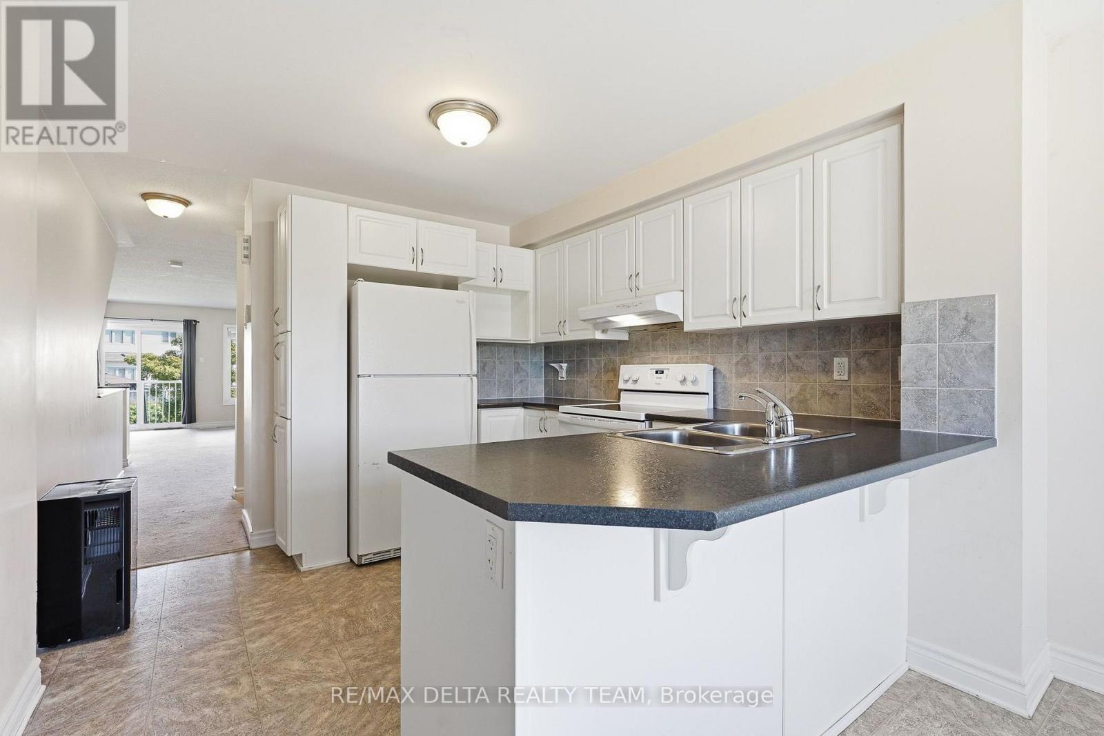 2 Bed, 3 Bath Apartment for Sale in Ottawa – 121 – 2333 ESPRIT DRIVE, Ottawa – MLS# X13547964 - Image 6