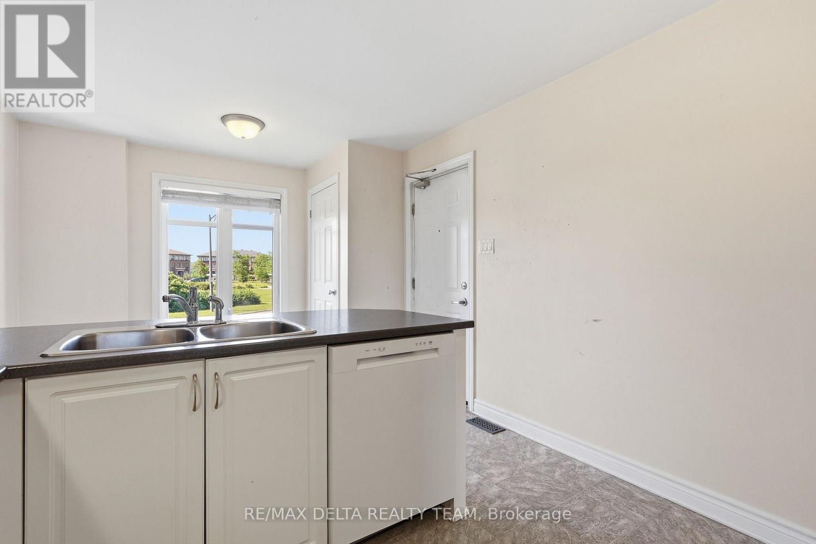 2 Bed, 3 Bath Apartment for Sale in Ottawa – 121 – 2333 ESPRIT DRIVE, Ottawa – MLS# X13547964 - Image 7