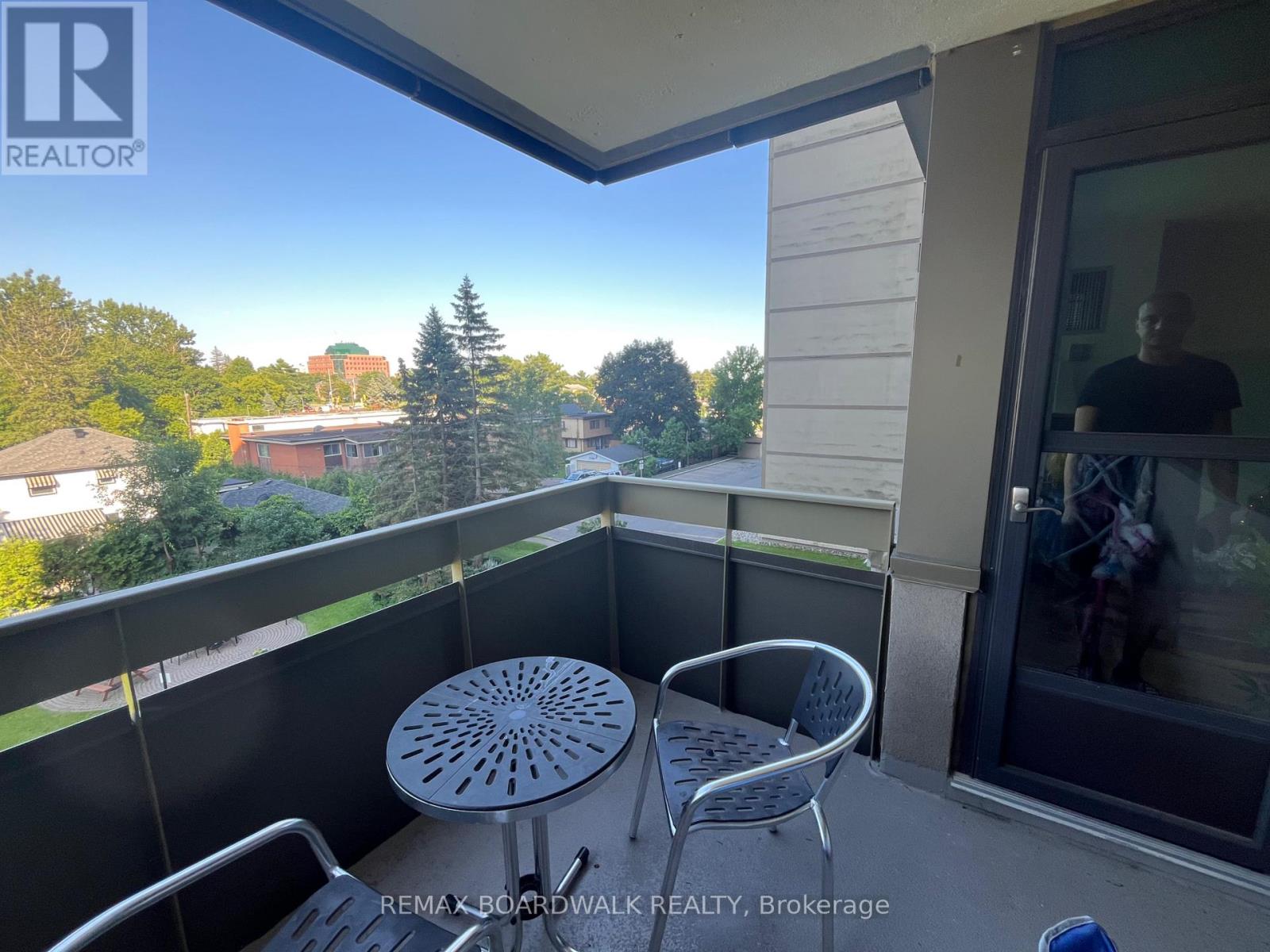 2 Bed, 1 Bath Apartment for Rent in Ottawa – 407 – 555 BRITTANY DRIVE, Ottawa – MLS# X13547992 - Image 9