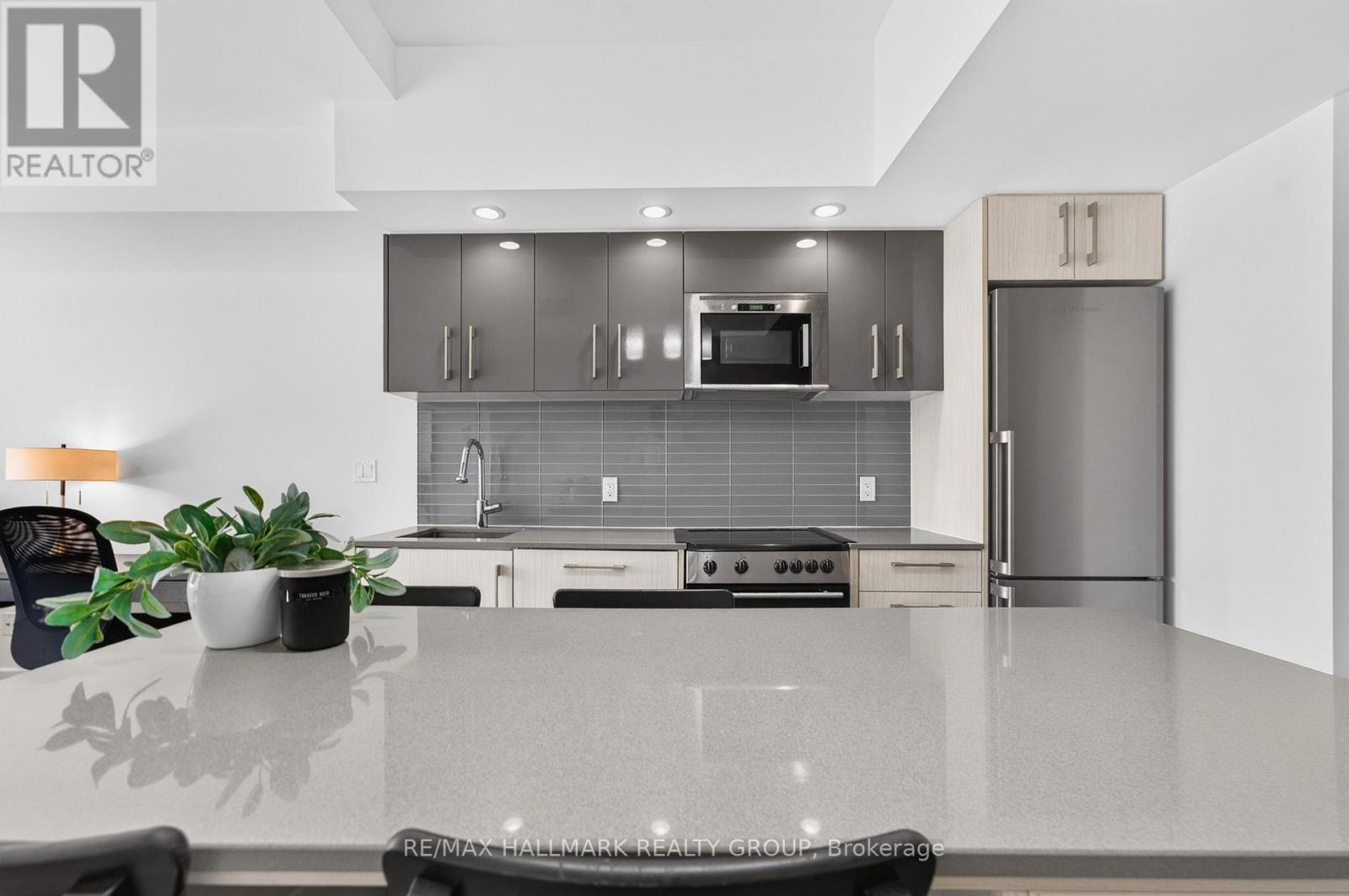 1 Bath Apartment for Sale in Ottawa – 201 – 255 BAY STREET, Ottawa – MLS# X13548004 - Image 18