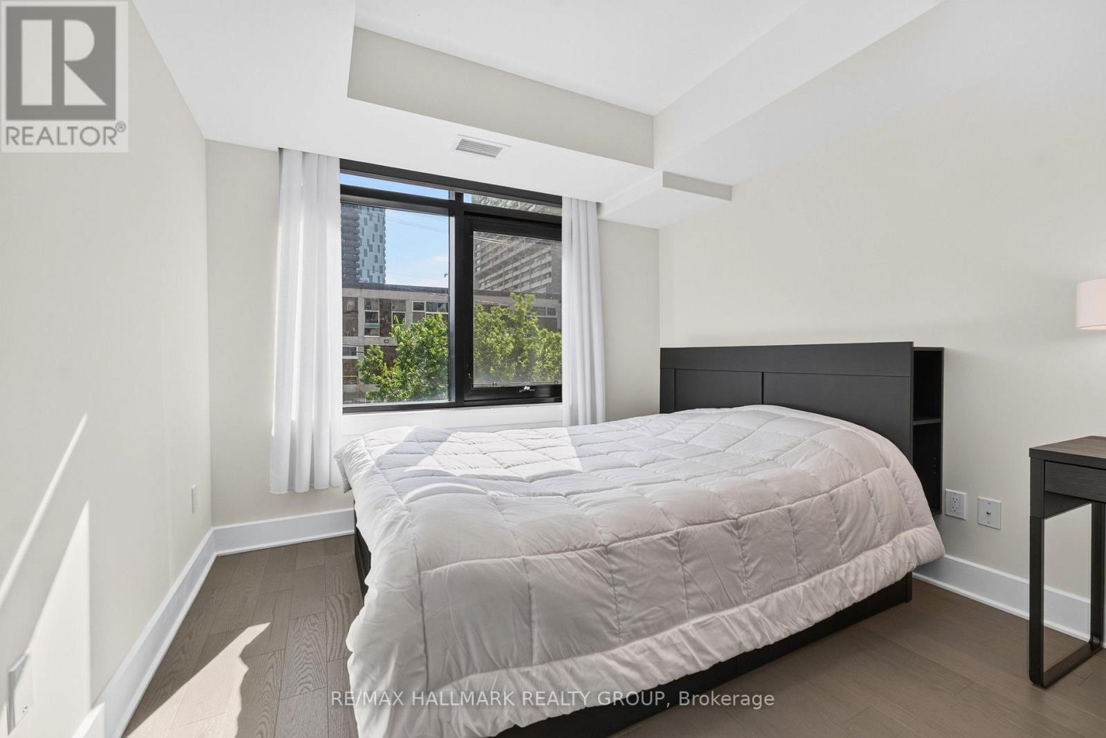 1 Bath Apartment for Sale in Ottawa – 201 – 255 BAY STREET, Ottawa – MLS# X13548004 - Image 25