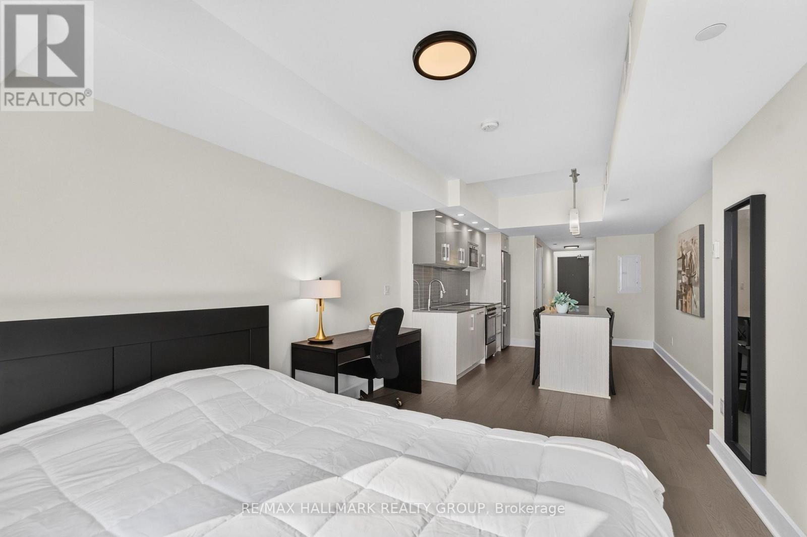 1 Bath Apartment for Sale in Ottawa – 201 – 255 BAY STREET, Ottawa – MLS# X13548004 - Image 26