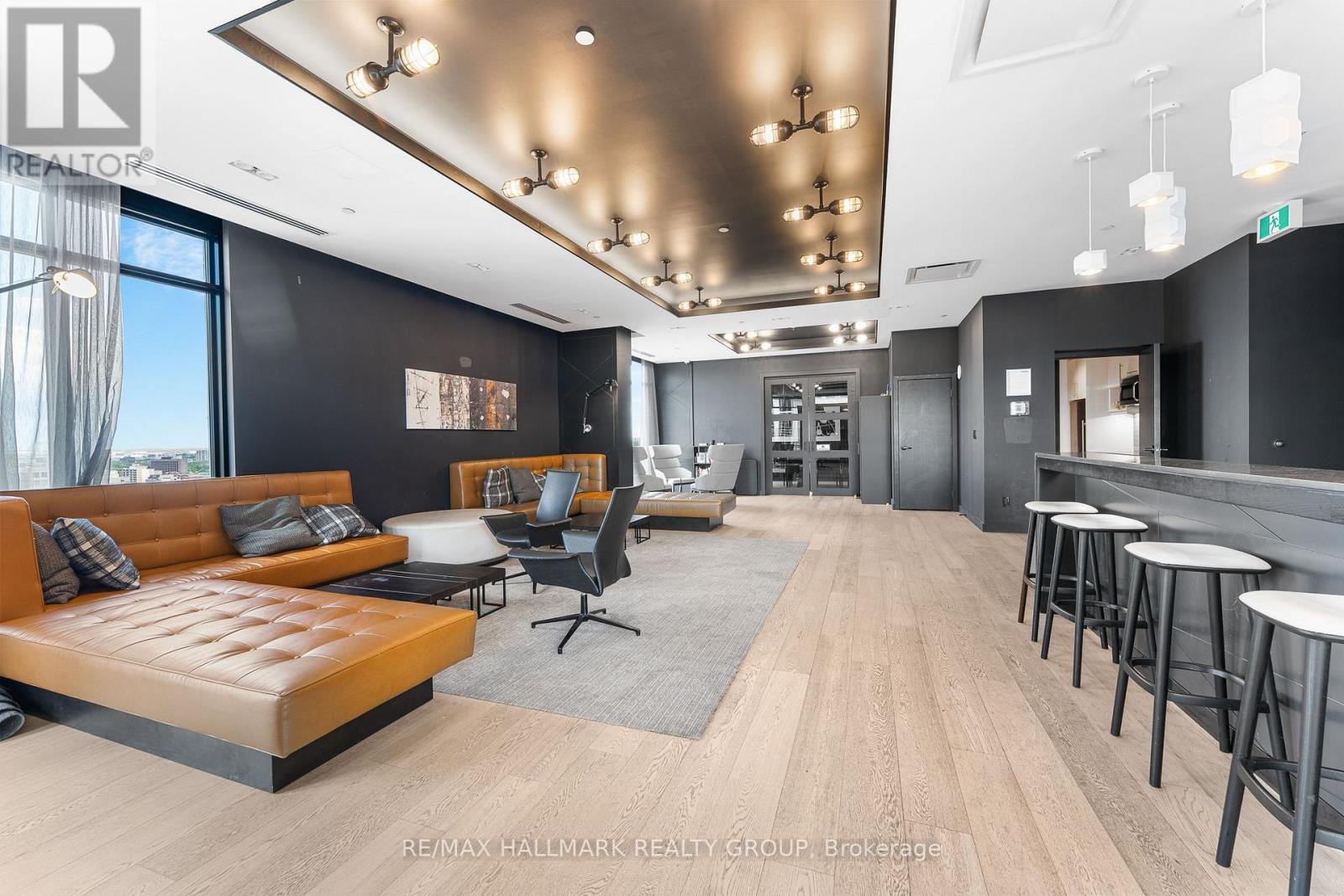1 Bath Apartment for Sale in Ottawa – 201 – 255 BAY STREET, Ottawa – MLS# X13548004 - Image 32