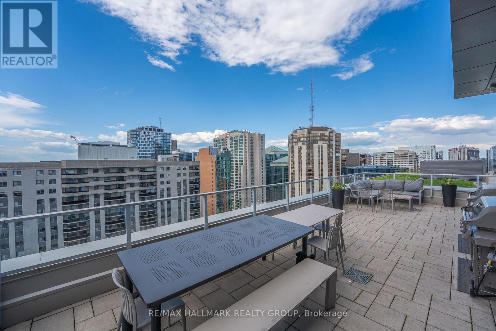1 Bath Apartment for Sale in Ottawa – 201 – 255 BAY STREET, Ottawa – MLS# X13548004 - Image 36