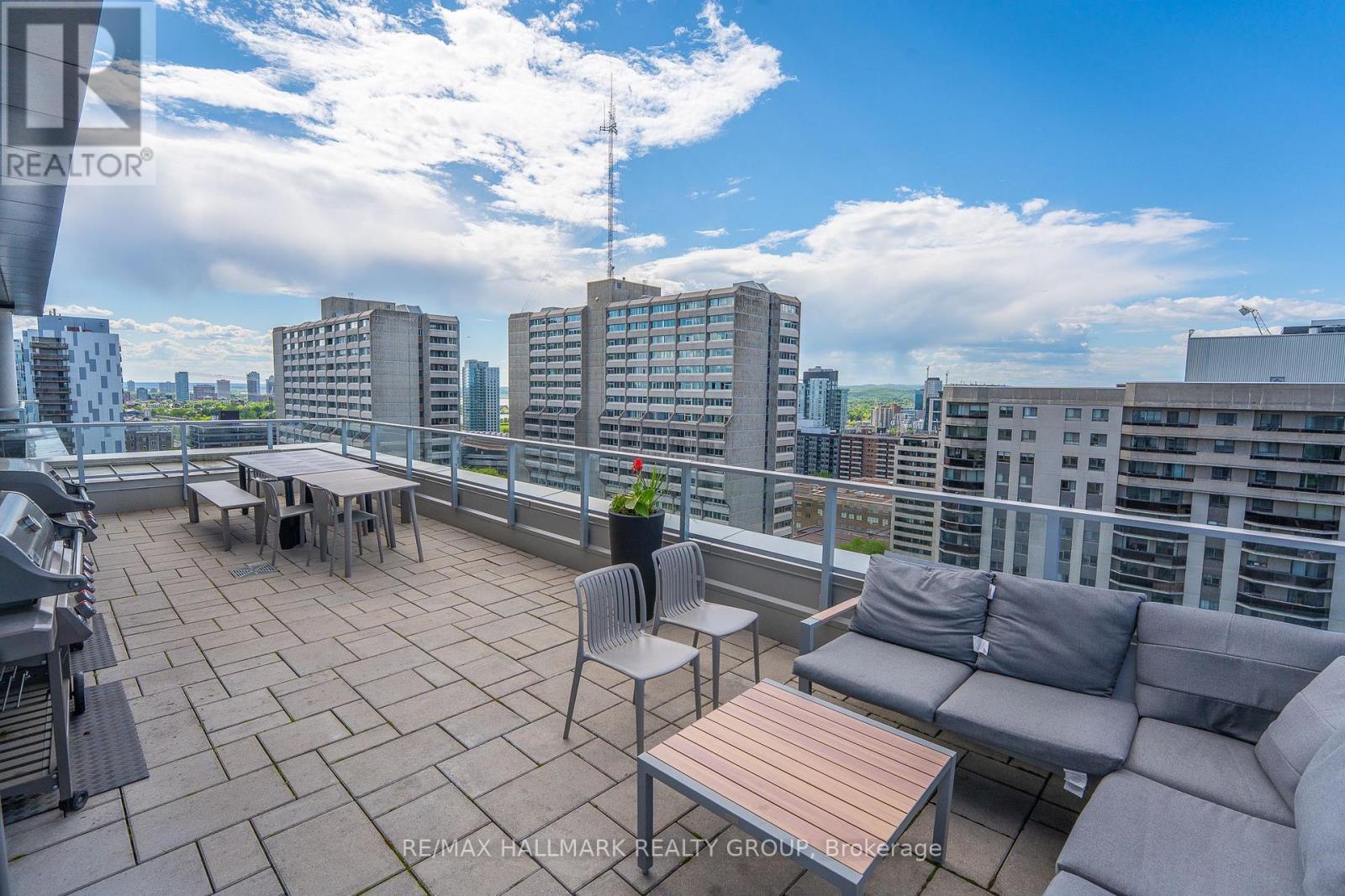 1 Bath Apartment for Sale in Ottawa – 201 – 255 BAY STREET, Ottawa – MLS# X13548004 - Image 39