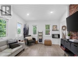 1049 Crotch Lake Trail, Frontenac, ON K0H1B0 Photo 9