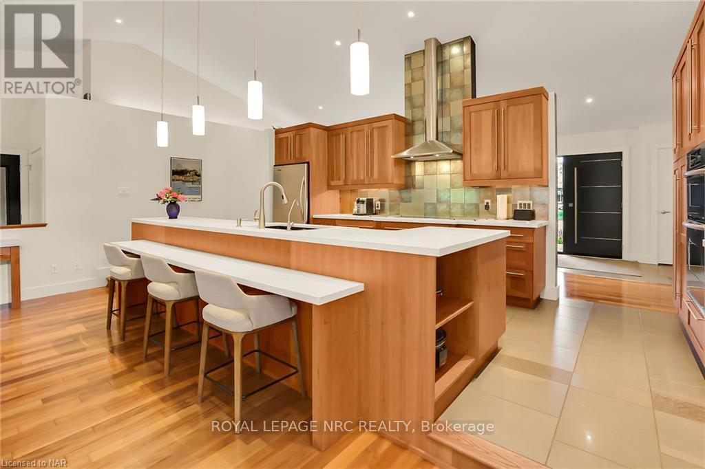 16 SPRING GARDEN BOULEVARD - 12