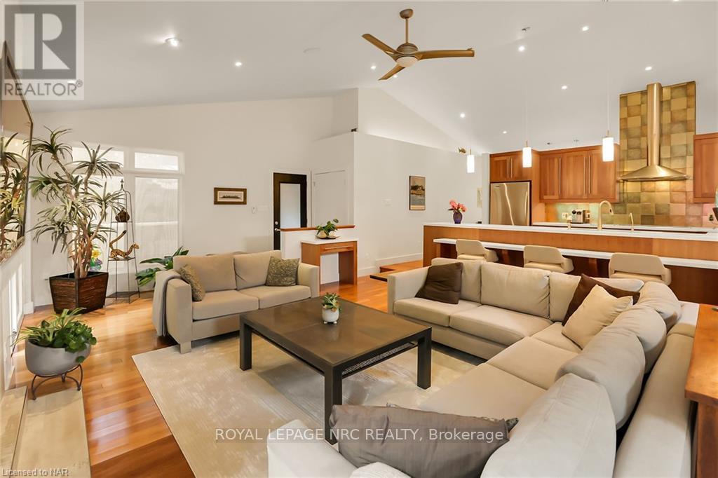 16 SPRING GARDEN BOULEVARD - 17