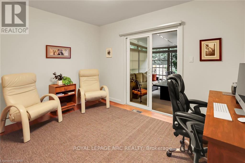 16 SPRING GARDEN BOULEVARD - 20