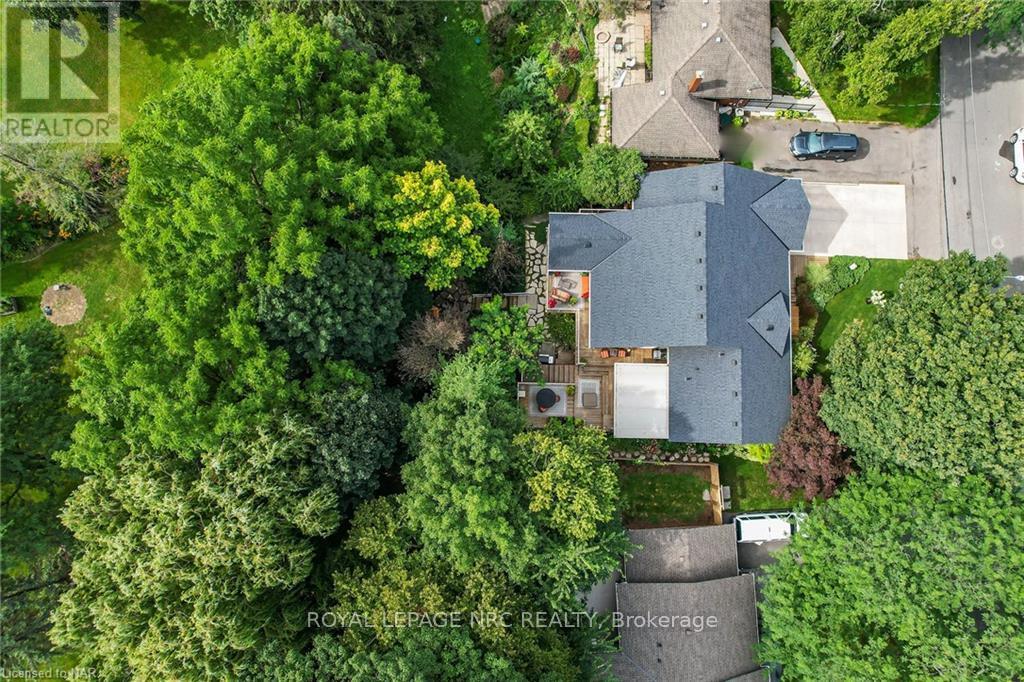 16 SPRING GARDEN BOULEVARD - 3