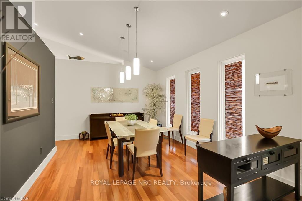 16 SPRING GARDEN BOULEVARD - 6