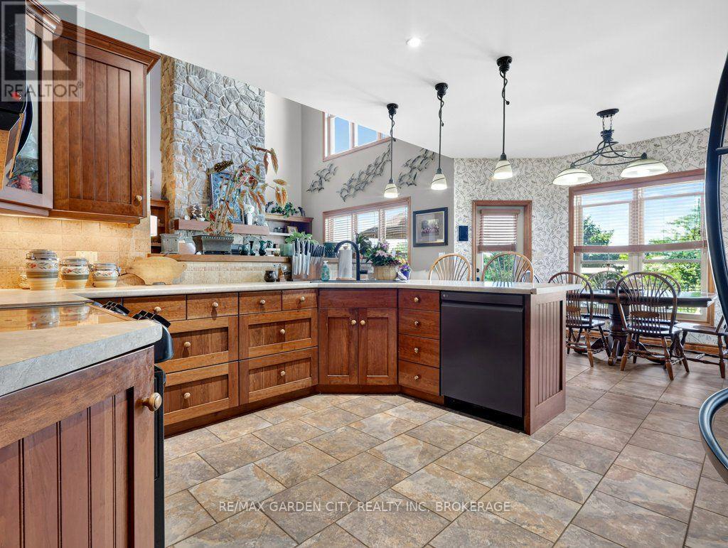 3297 TALLMAN DRIVE - 23