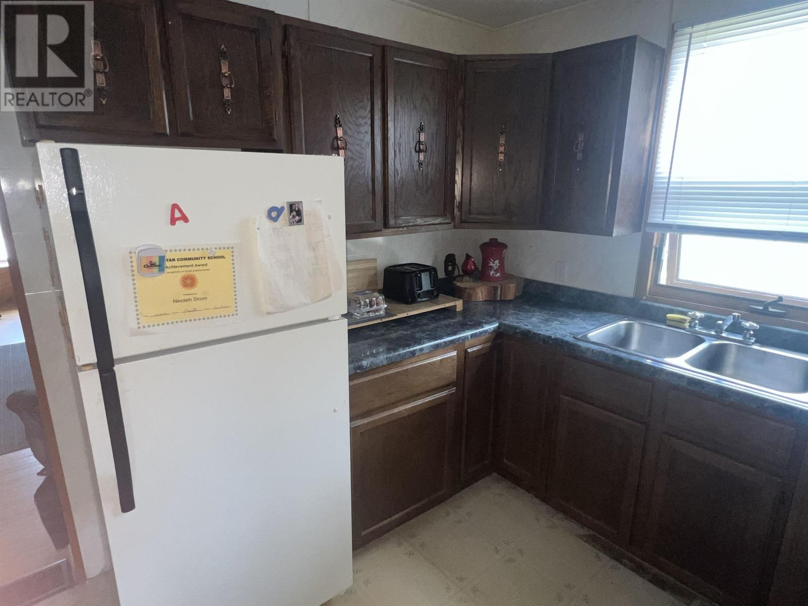 101 Pine CRES - 8