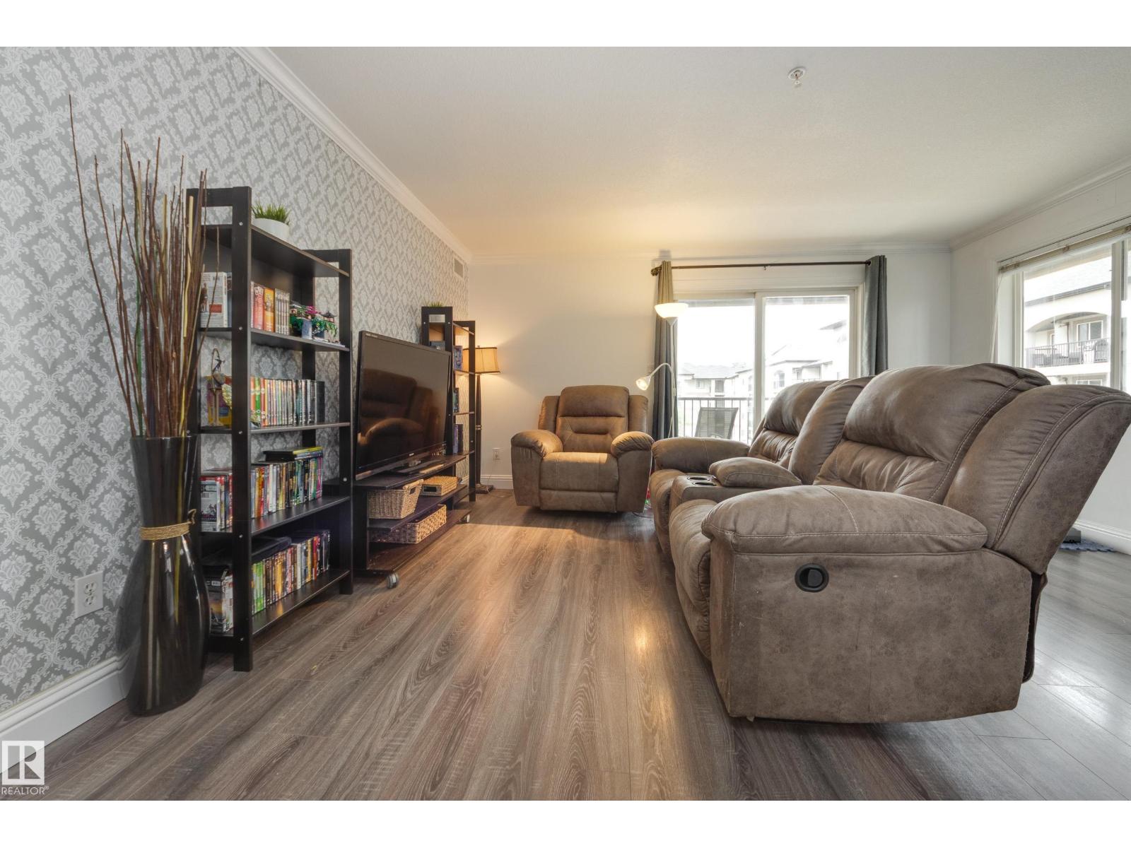 #307 13005 140 AV NW - 15