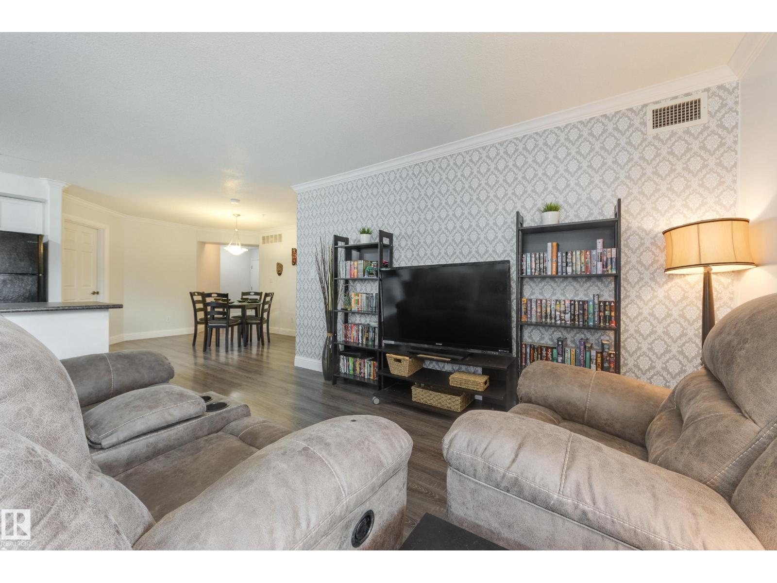 #307 13005 140 AV NW - 18