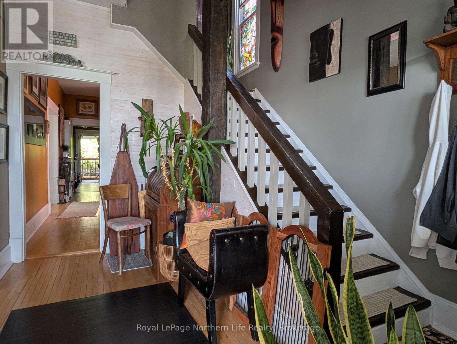 758 LAKE SHORE ROAD - 12