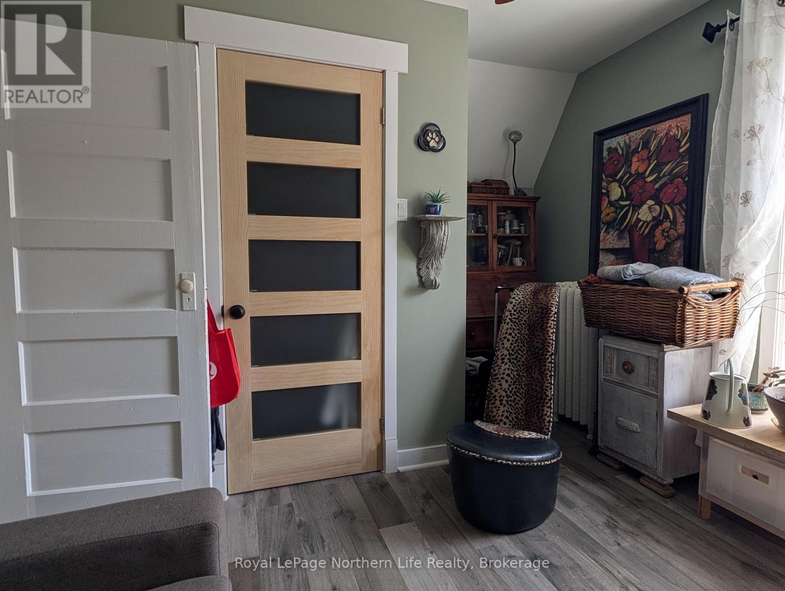 758 LAKE SHORE ROAD - 30