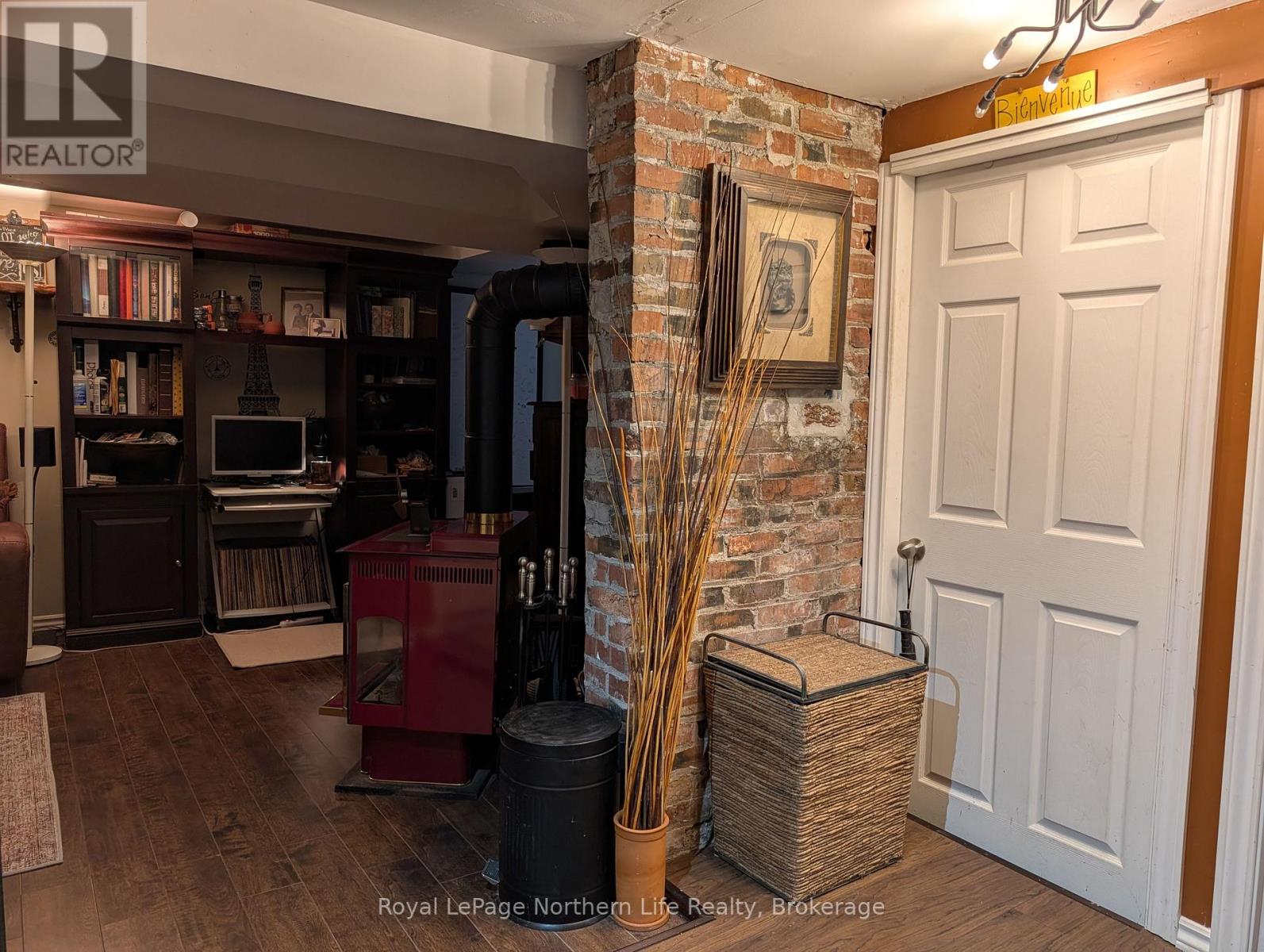 758 LAKE SHORE ROAD - 39