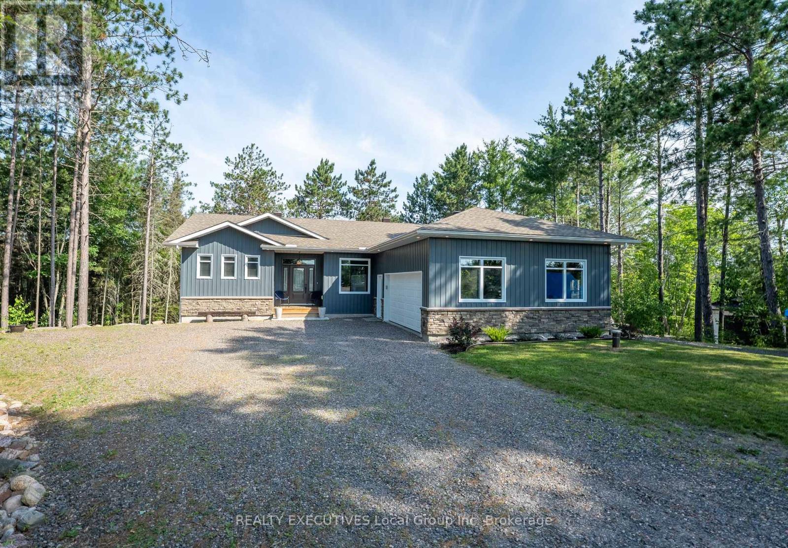 87 OAKRIDGE DRIVE - 1