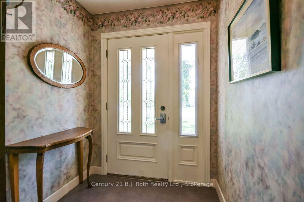 26 DALTON CRESCENT N - 5