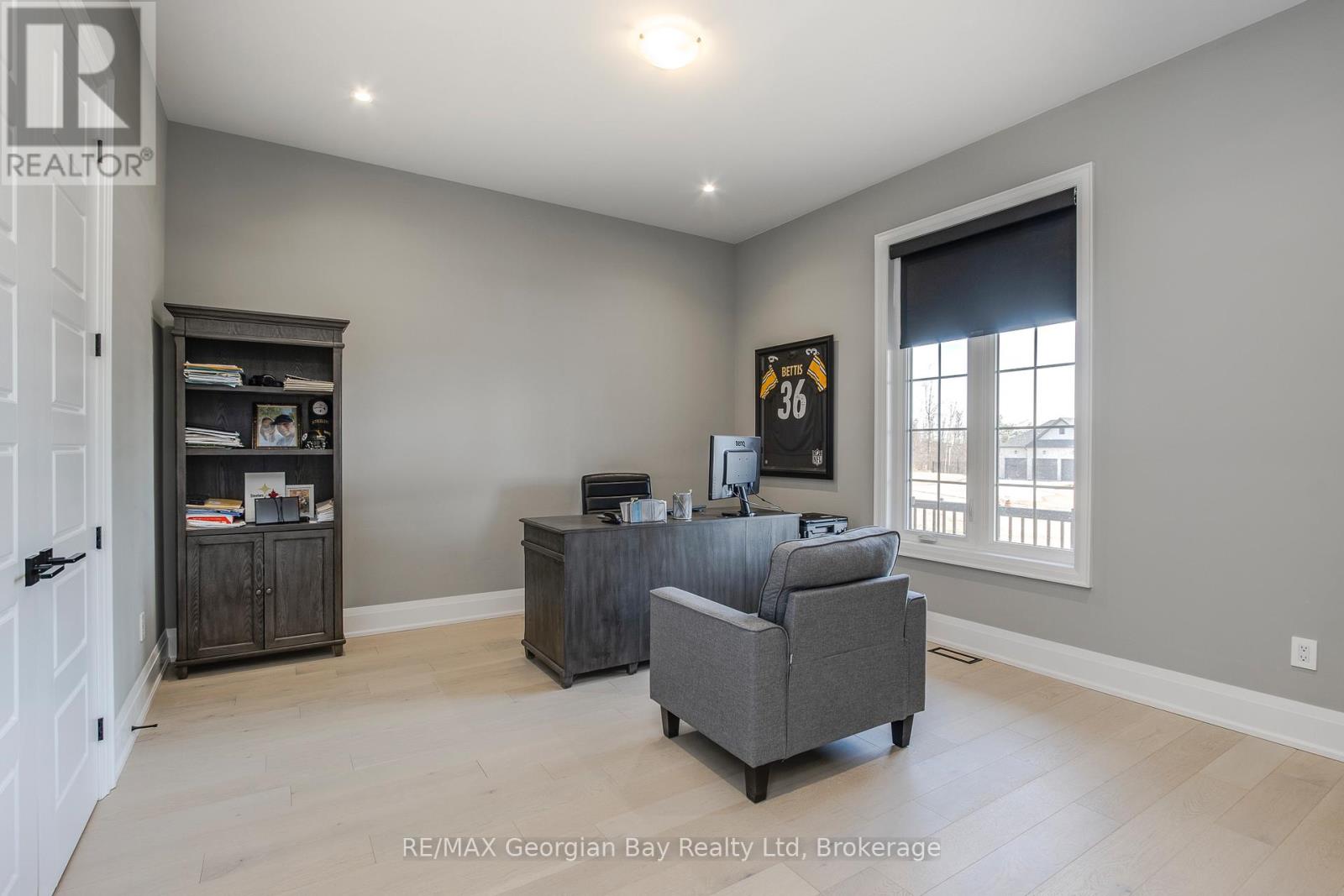 6 CALDWELL DRIVE - 22