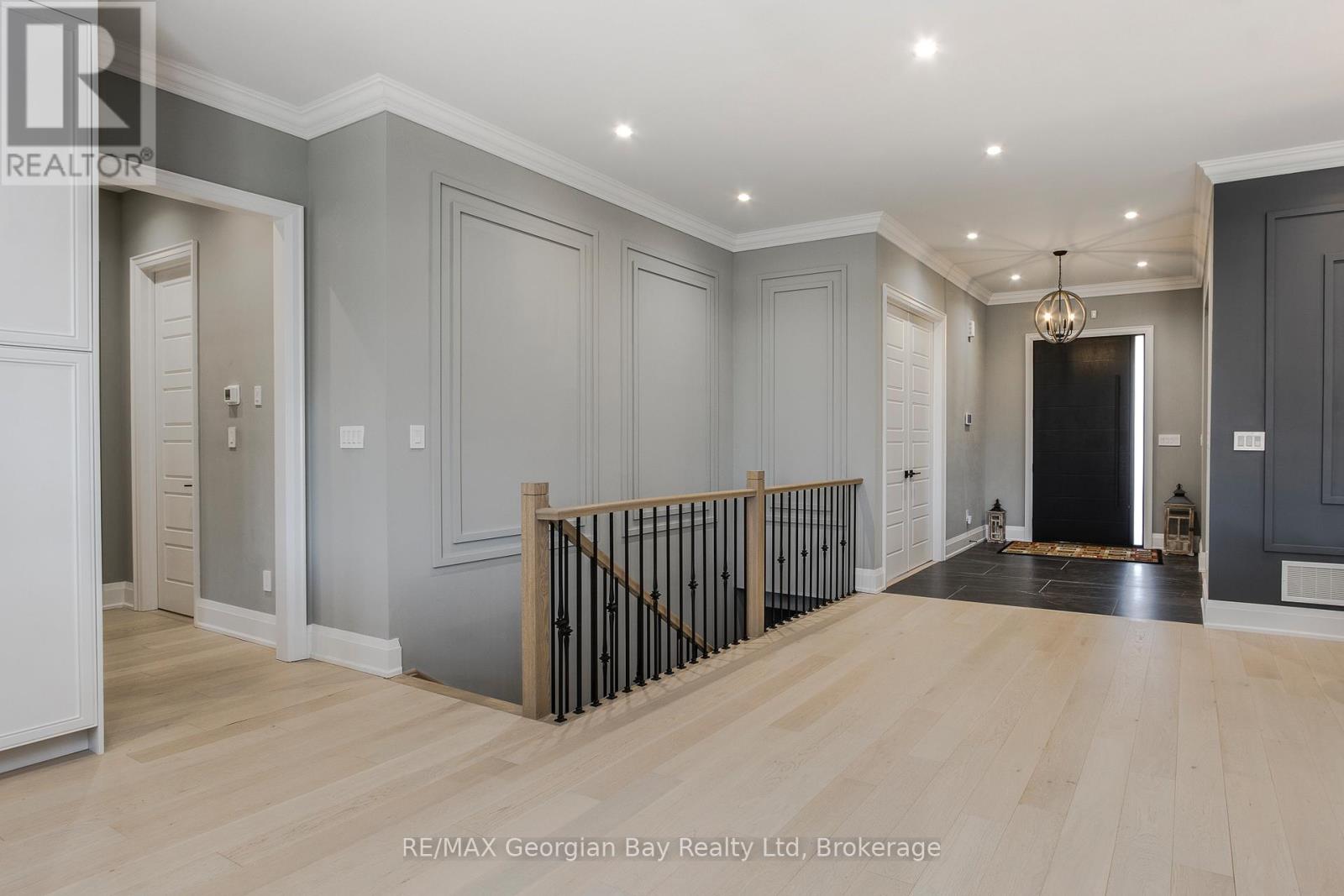 6 CALDWELL DRIVE - 26