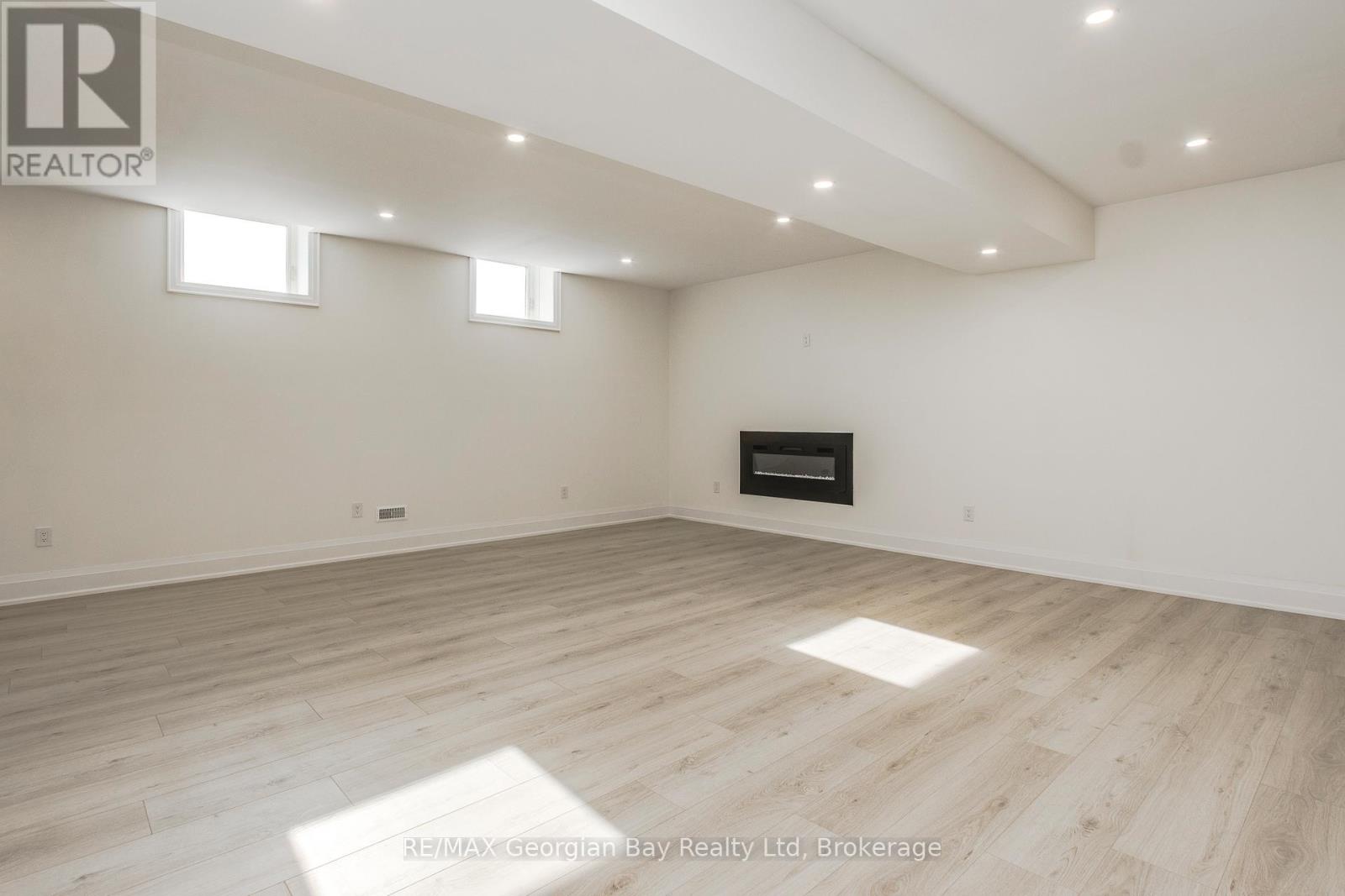 6 CALDWELL DRIVE - 36