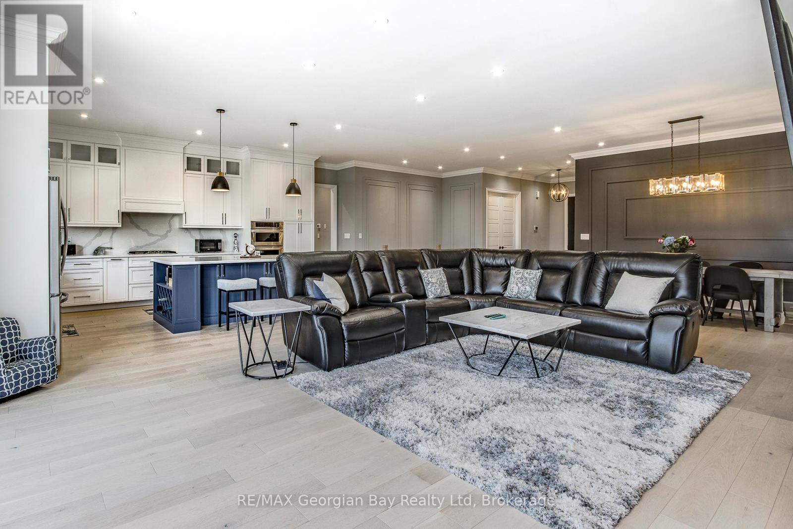 6 CALDWELL DRIVE - 5