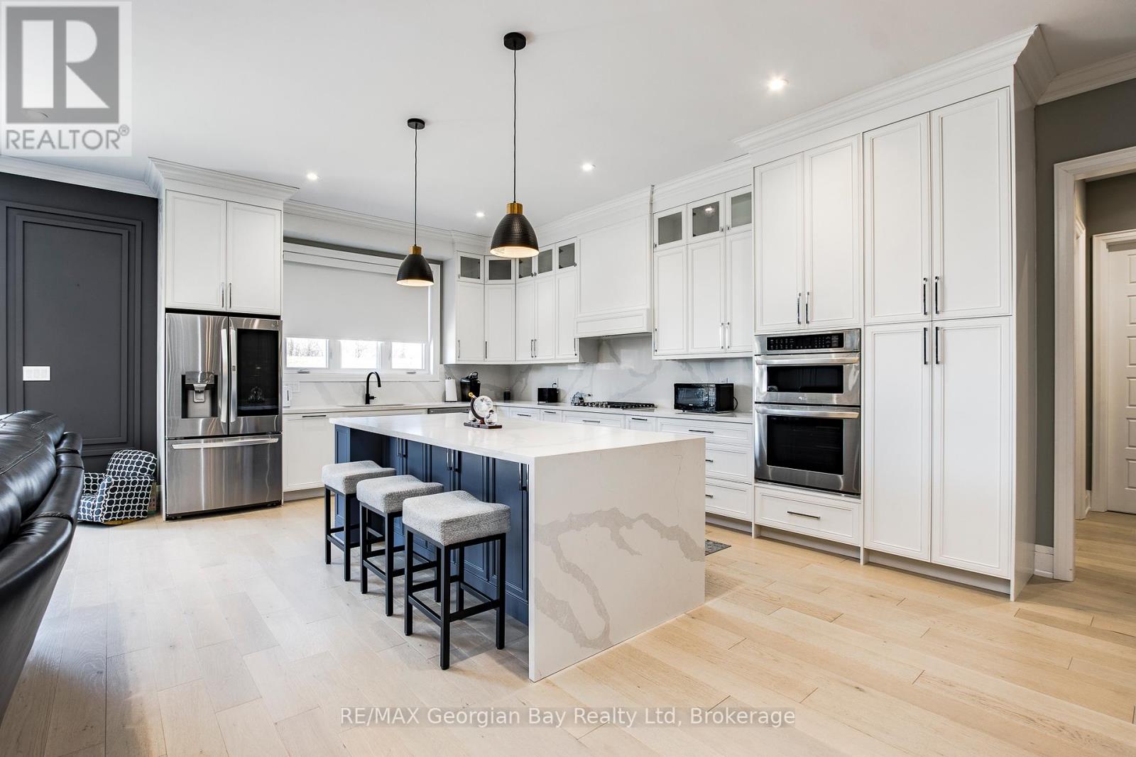 6 CALDWELL DRIVE - 8