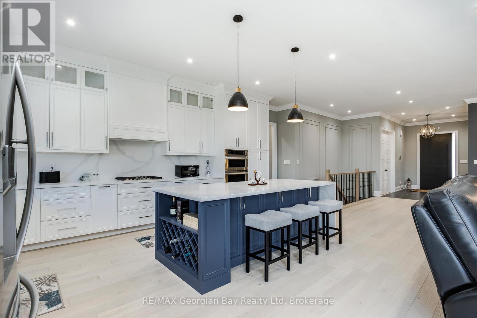 6 CALDWELL DRIVE - 9