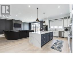 Foyer - 6 Caldwell Drive, Oro Medonte, ON L0L2L0 Photo 14