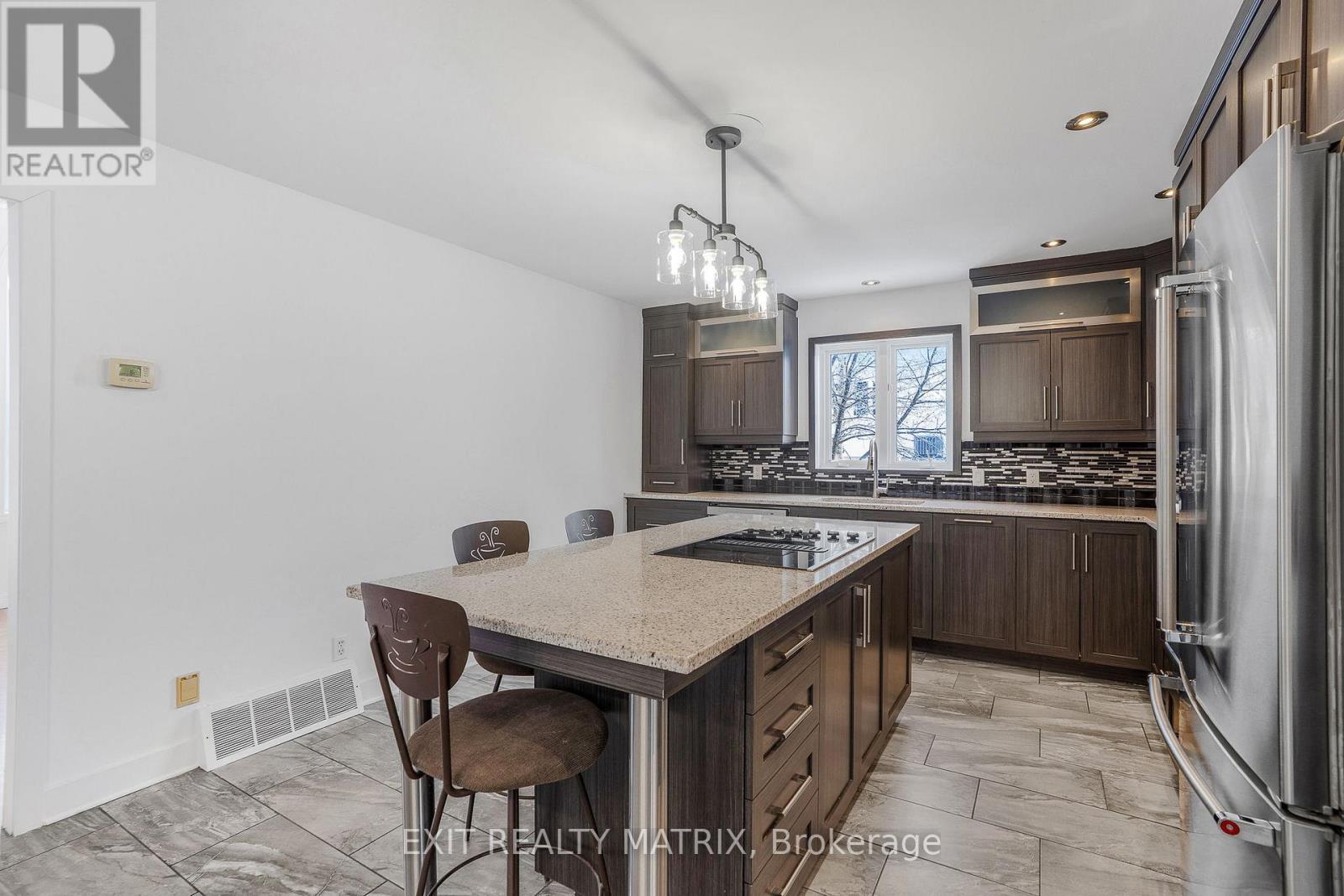 1650 GOURLEY ROAD - 10